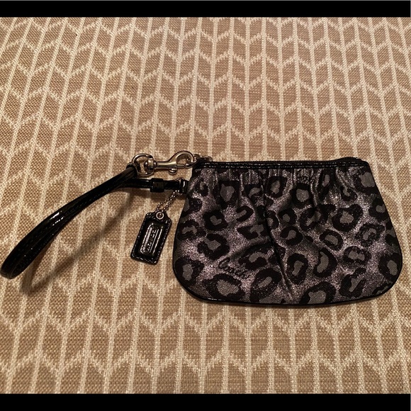 Coach Handbags - EUC Coach Metallic Silver & Black Leopard Wristlet